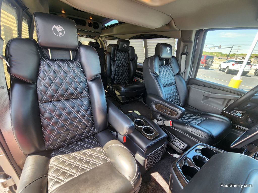 Used 2023 Chevrolet Express 2500 image 34