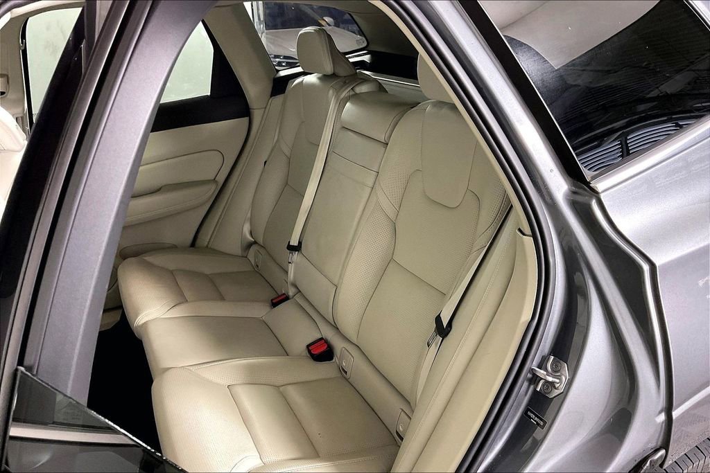 Used 2021 Volvo XC60 T5 Inscription w/ Climate Package image 25