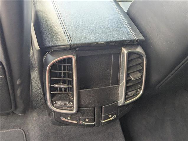 Used 2018 Porsche Cayenne S image 14
