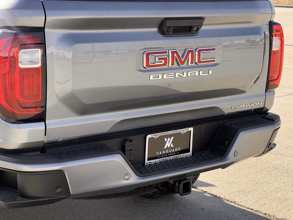 New 2026 GMC Canyon Denali image 7