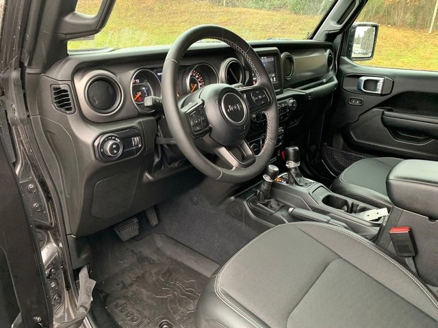 Certified 2023 Jeep Gladiator Sport image 21