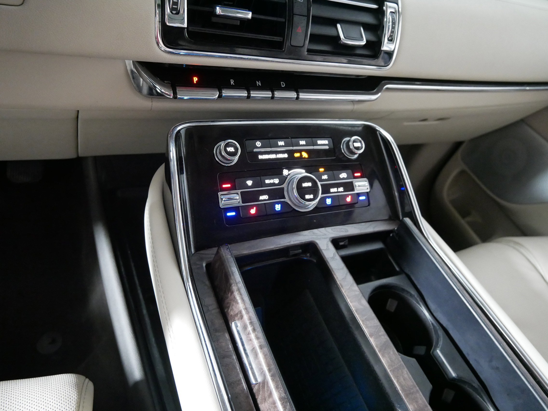 Used 2021 Lincoln Navigator L Reserve image 25