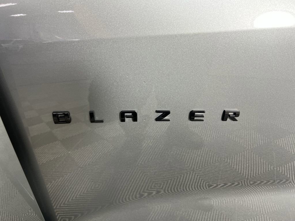 Certified 2023 Chevrolet Blazer RS w/ Driver Confidence II Package image 33