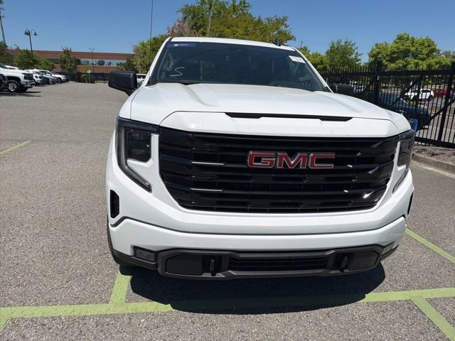 Used 2024 GMC Sierra 1500 Elevation image 11