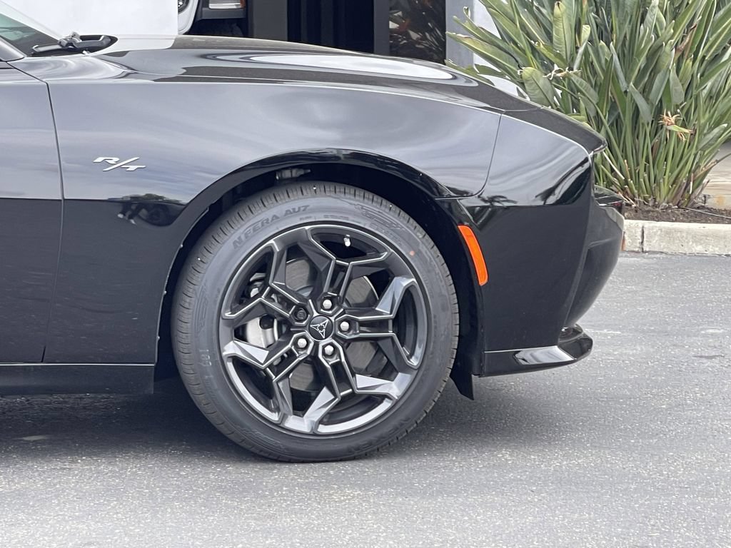 New 2026 Dodge Charger R/T w/ Blacktop Package AWD/4WD image 7