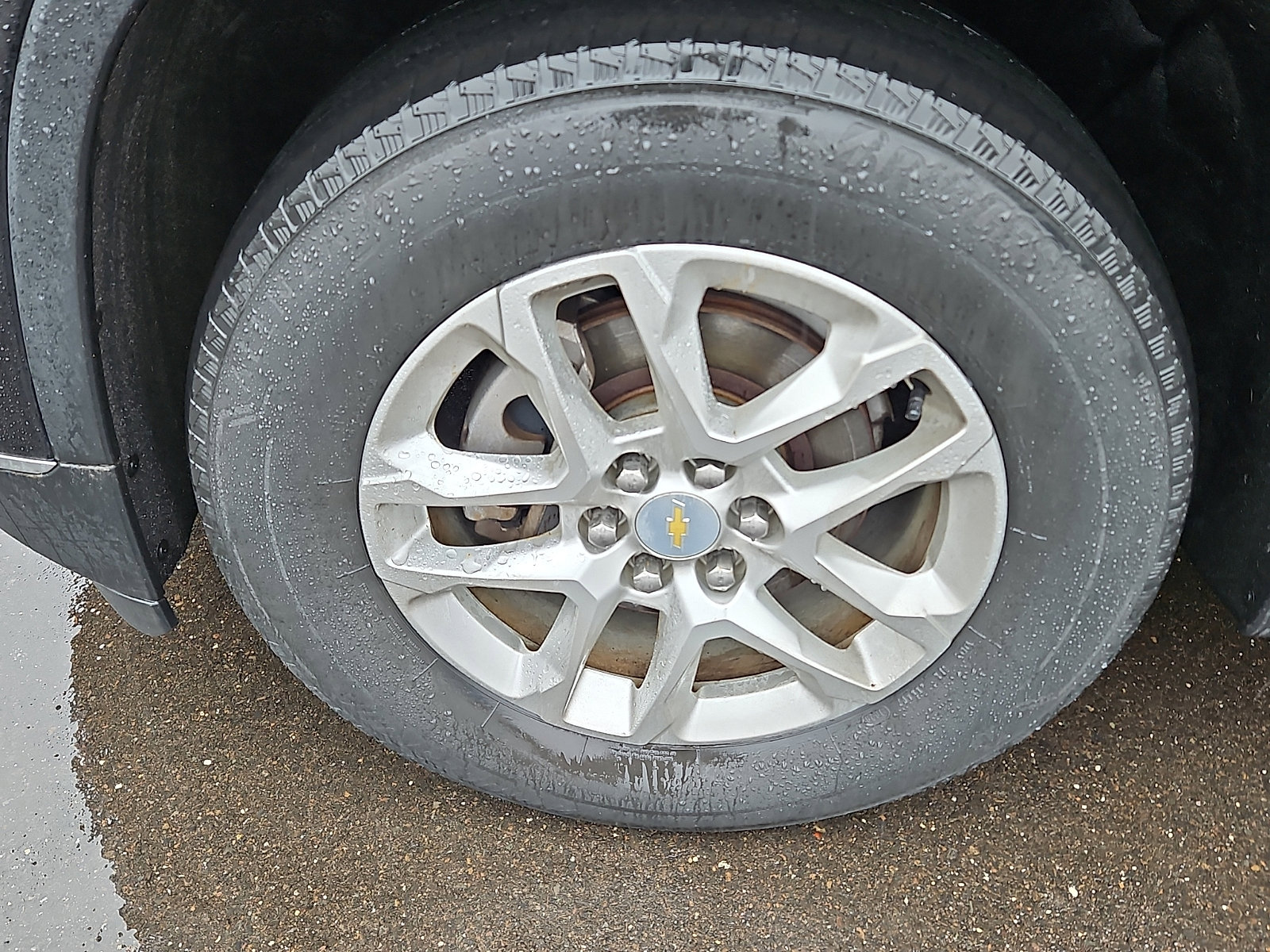 Used 2020 Chevrolet Traverse LT w/ Driver Confidence II Package image 4