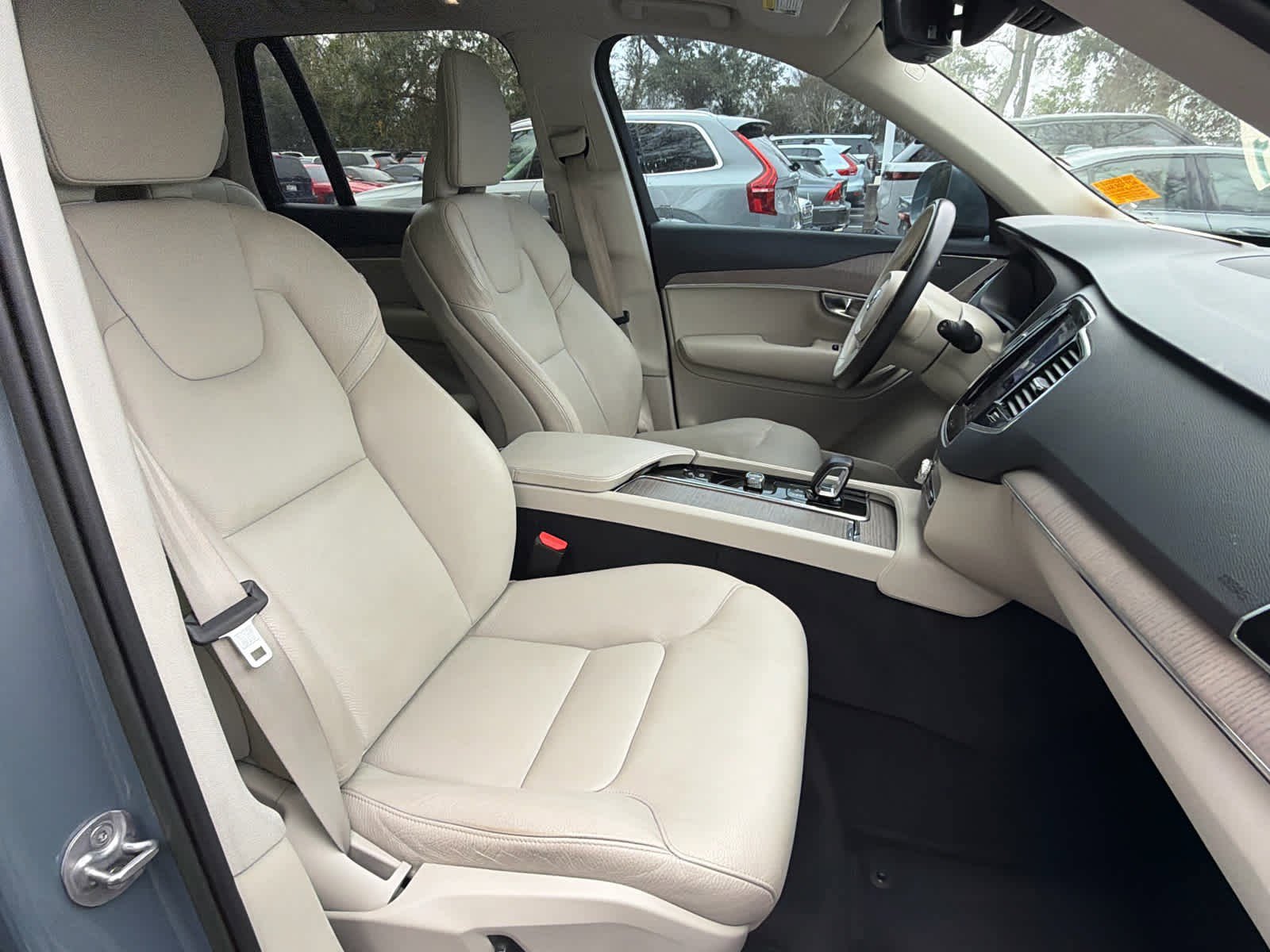 Certified 2023 Volvo XC90 B6 Plus w/ Protection Package Premier image 16