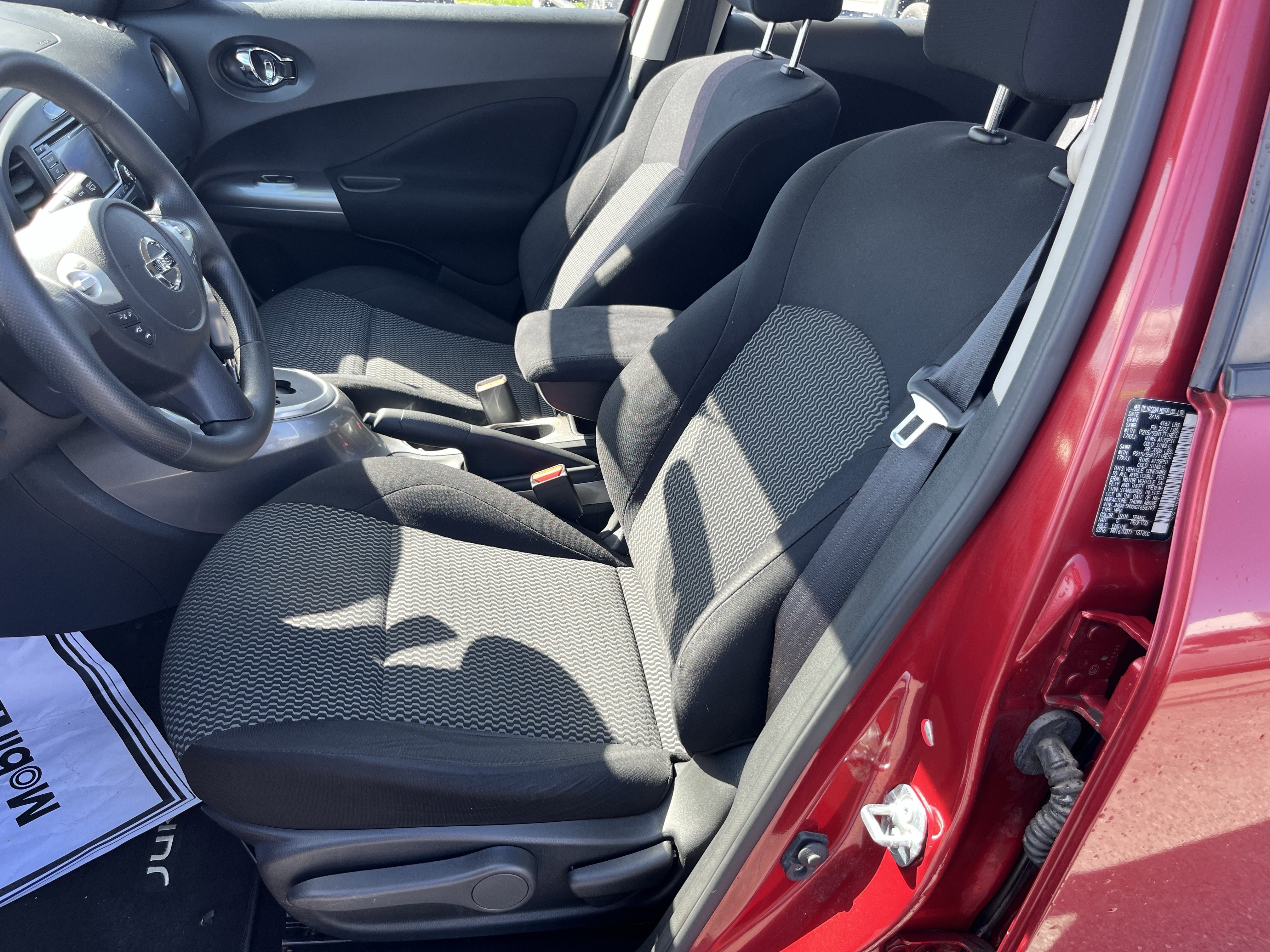 Used 2016 Nissan Juke S image 15
