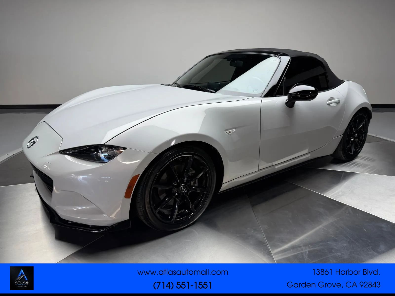Used 2019 MAZDA MX-5 Miata Club RWD image 34