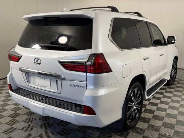 Used 2021 Lexus LX 570 4WD w/ Luxury Package image 9