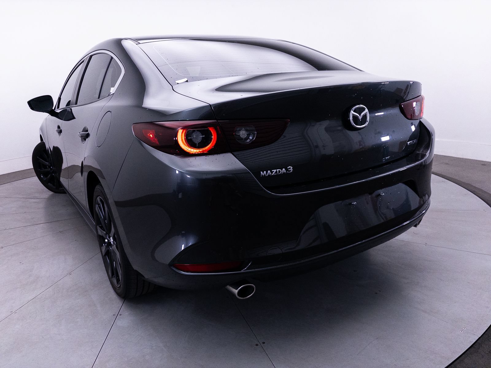 Certified 2024 MAZDA MAZDA3 s FWD image 4