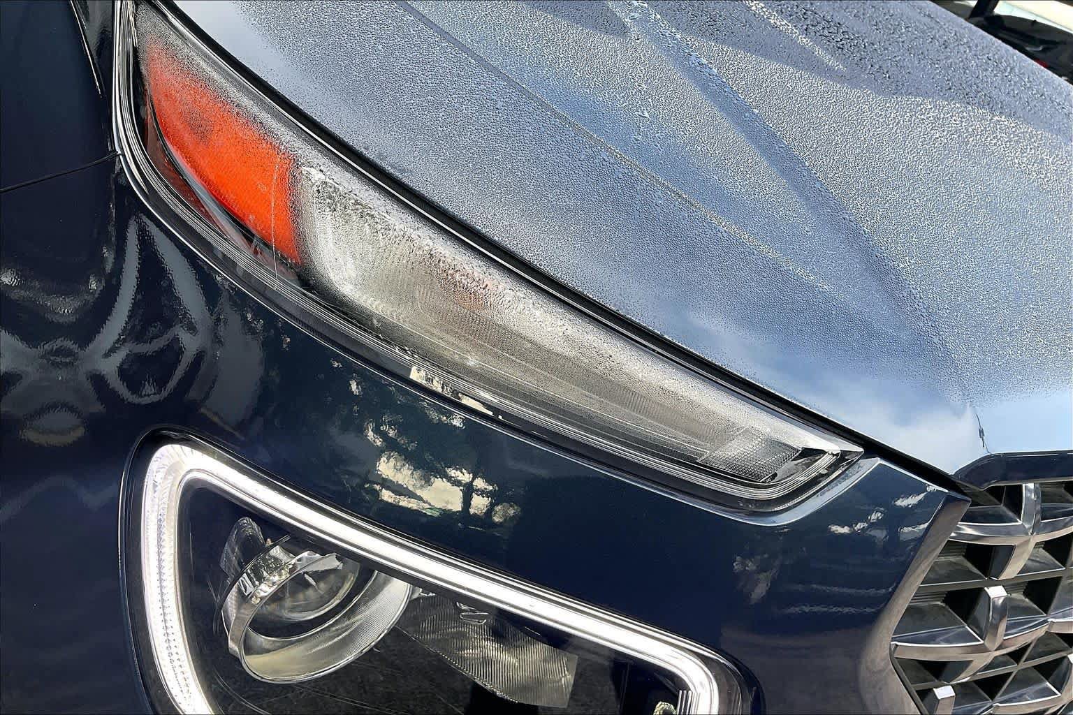 Certified 2025 Hyundai Venue Limited FWD image 27