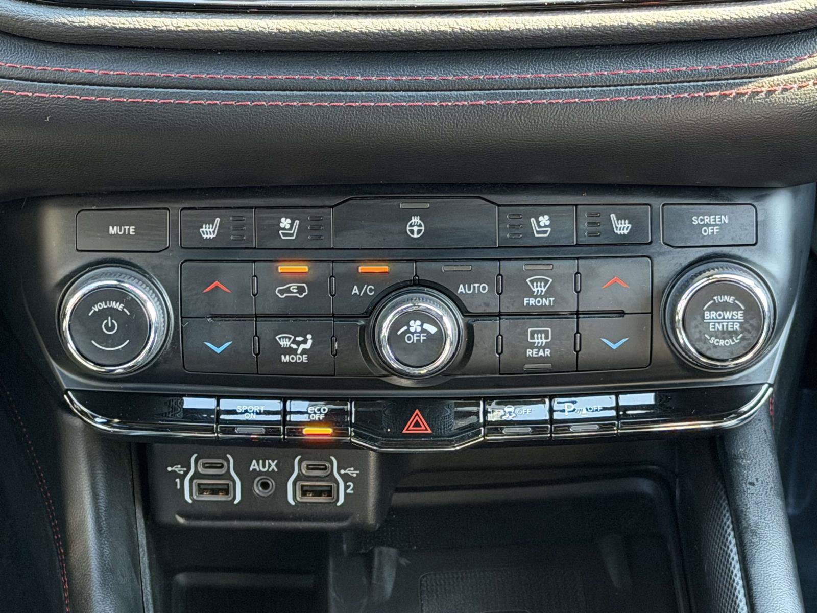 Used 2022 Dodge Durango R/T w/ Trailer Tow Group IV AWD/4WD image 13