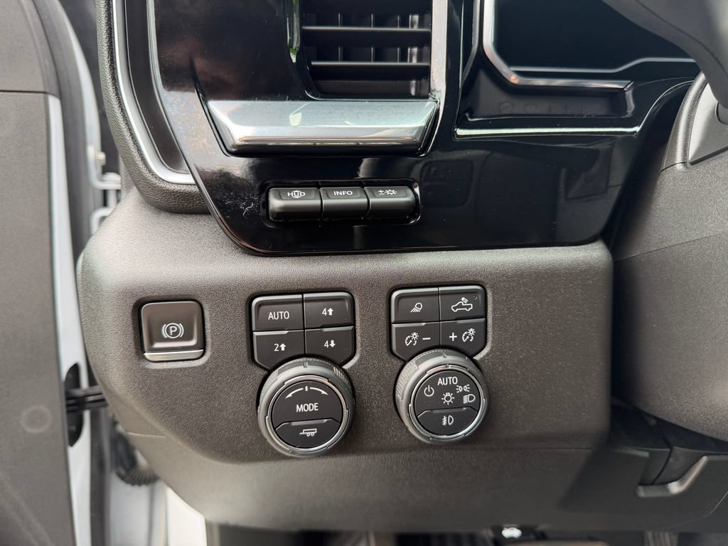 Used 2024 Chevrolet Silverado 2500 LTZ w/ LTZ Plus Package AWD/4WD image 21