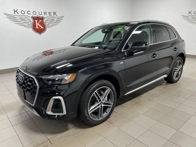 Used 2024 Audi Q5 e Prestige w/ Prestige Package AWD/4WD image 3