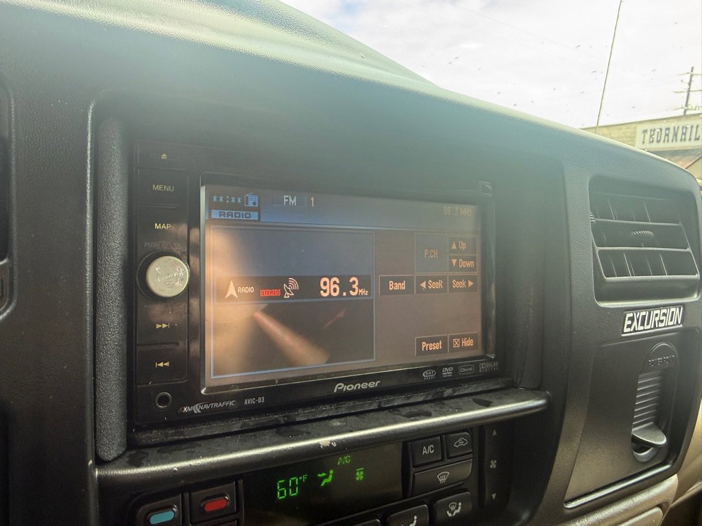 Used 2005 Ford Excursion Eddie Bauer image 37