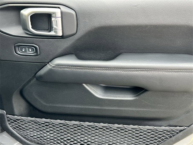 Used 2021 Jeep Wrangler Unlimited Sahara image 38