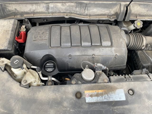 Used 2017 Chevrolet Traverse LT image 24