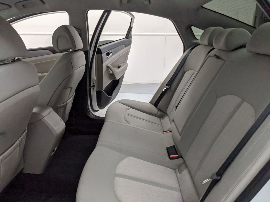 Used 2016 Hyundai Sonata SE image 17