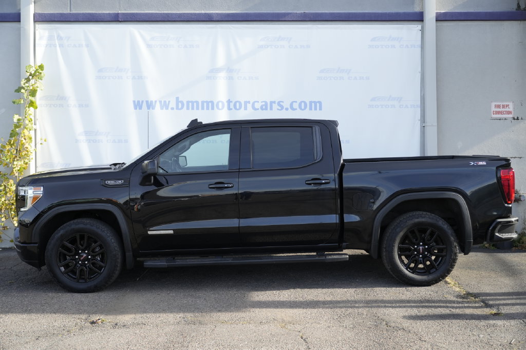 Used 2021 GMC Sierra 1500 Elevation w/ LPO, Elevation Black Package AWD/4WD image 8