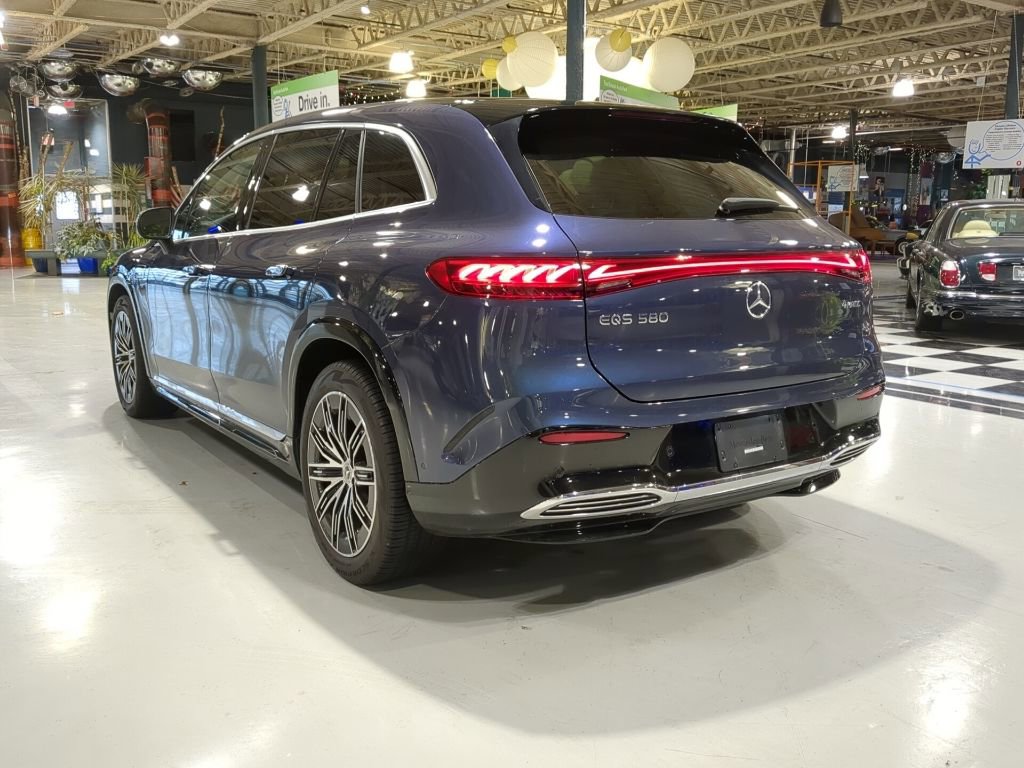 Used 2023 Mercedes-Benz EQS 580 4MATIC SUV image 7