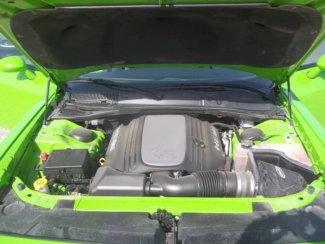 Used 2017 Dodge Challenger R/T w/ Blacktop Package RWD image 11