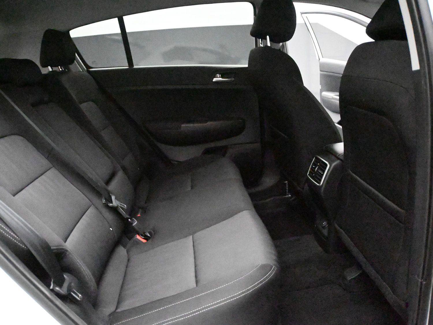Used 2022 Kia Sportage LX AWD/4WD image 18