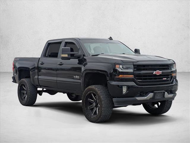 Used 2018 Chevrolet Silverado 1500 LT w/ Texas Edition image 3
