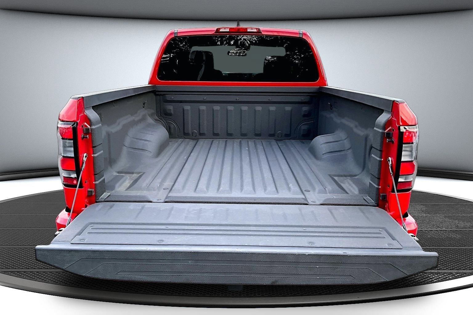 Used 2022 Nissan Frontier SV w/ Technology Package image 7