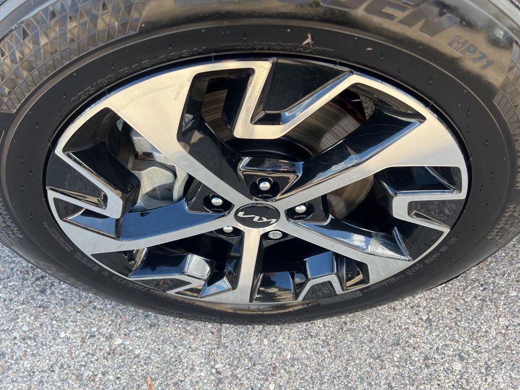 Certified 2025 Kia Sportage EX image 43