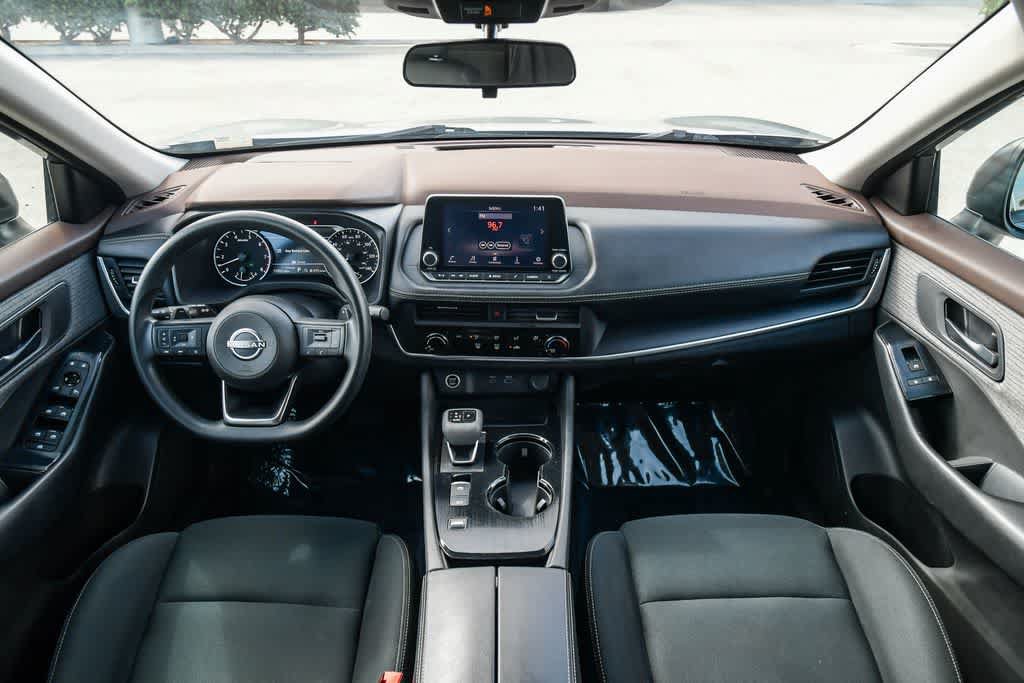 Used 2023 Nissan Rogue S FWD image 14