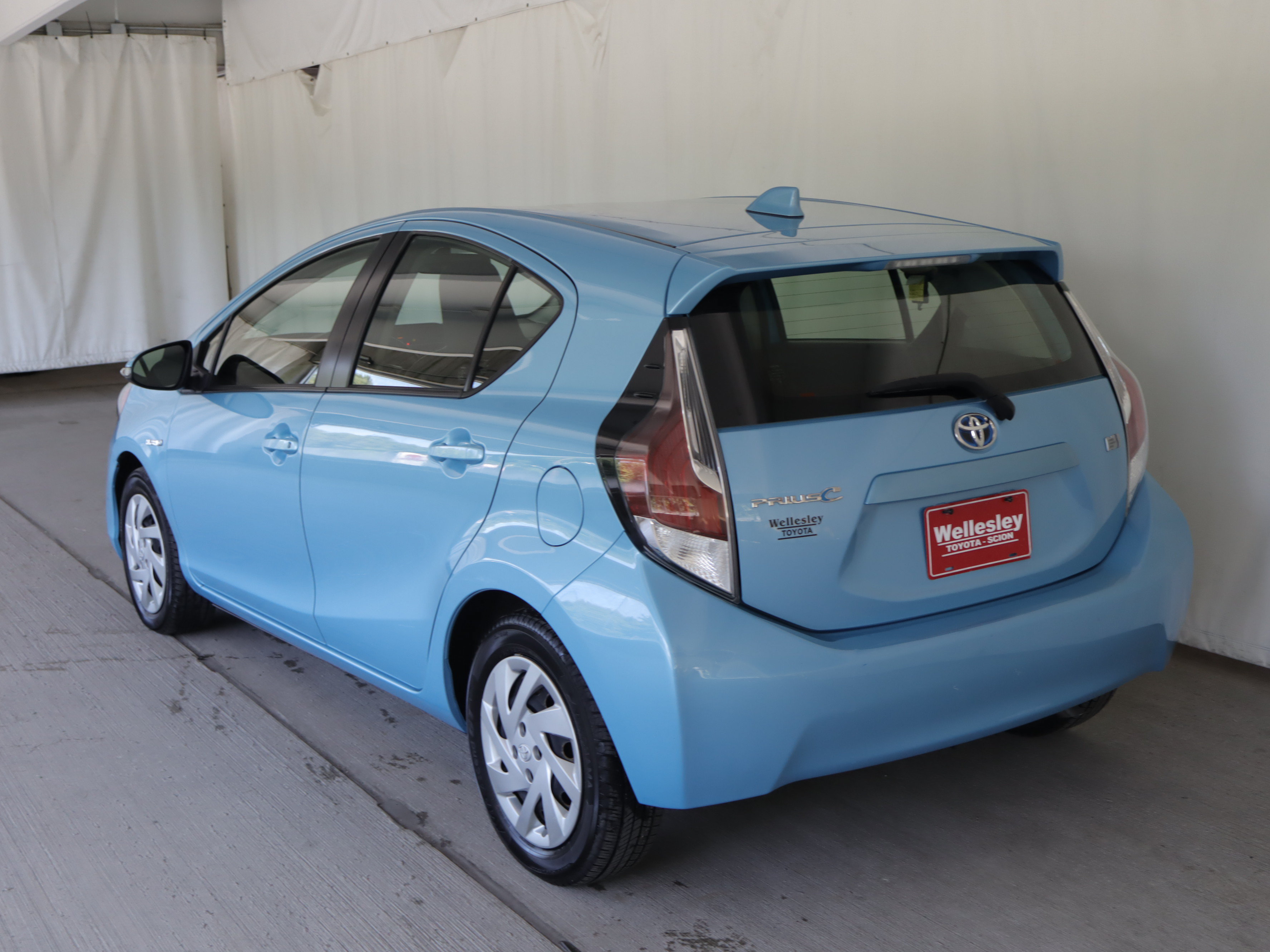Used 2015 Toyota Prius C One FWD image 22