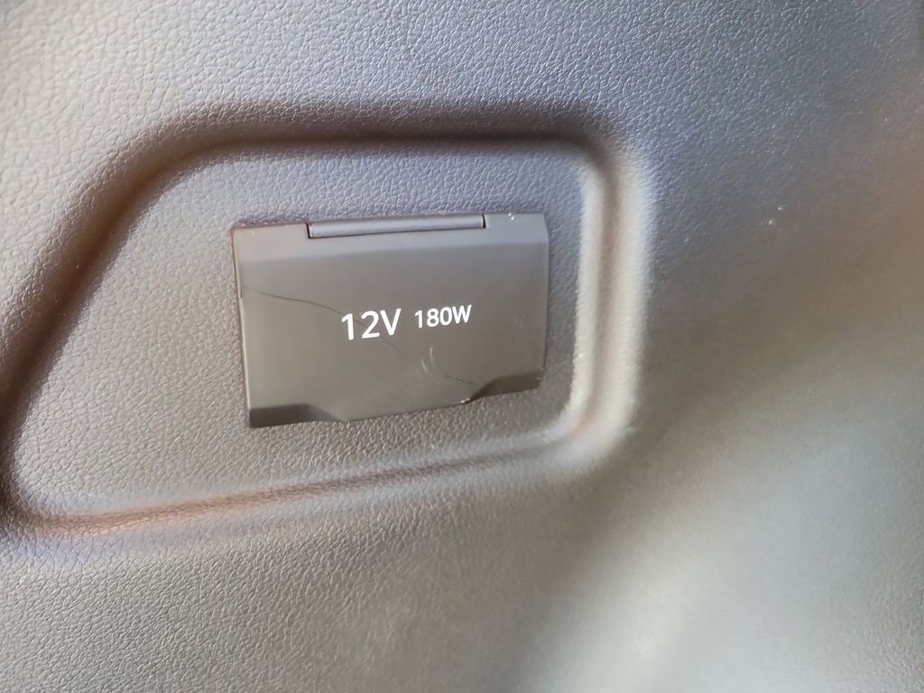 Used 2023 Hyundai Tucson SEL w/ Winter Package FWD image 10