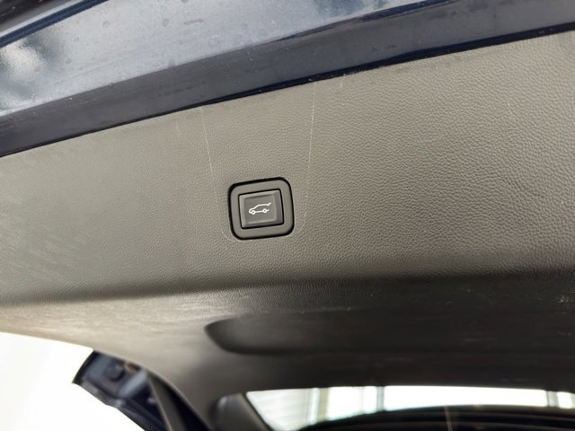 Certified 2023 Chevrolet Traverse LT w/ LPO, Floor Liner Package image 41