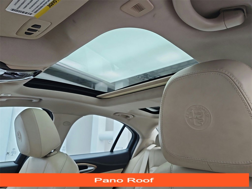 Used 2018 Alfa Romeo Giulia Ti w/ Quick Order Package 22X Lusso image 13