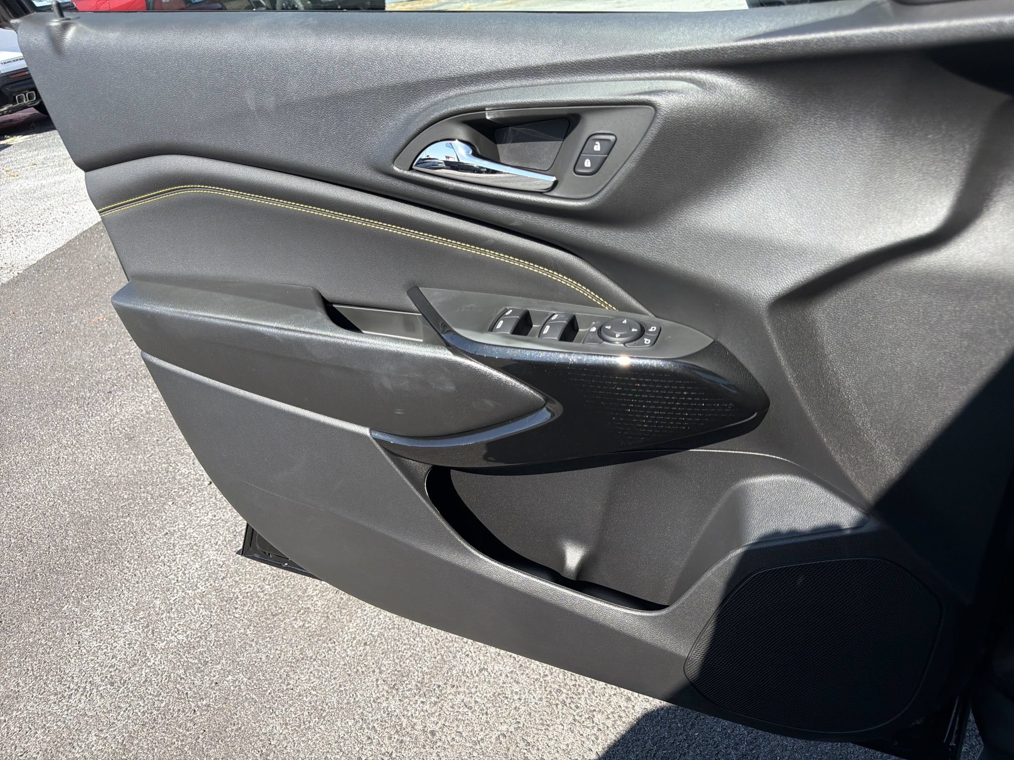 New 2026 Chevrolet Trax ACTIV w/ Sunroof Package FWD image 9