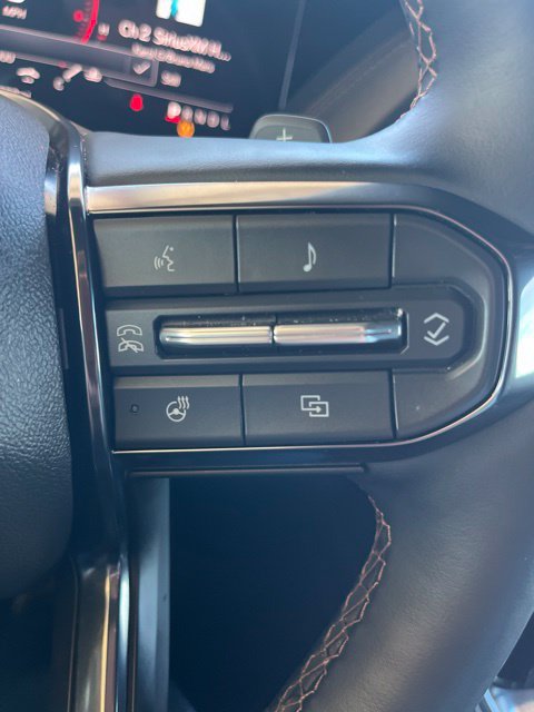 Used 2026 GMC Yukon XL AT4 w/ AT4 Premium Plus Package AWD/4WD image 26
