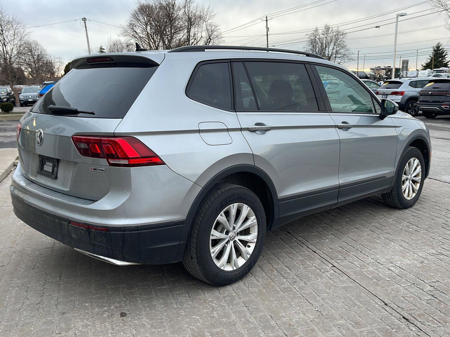 Used 2020 Volkswagen Tiguan S image 4