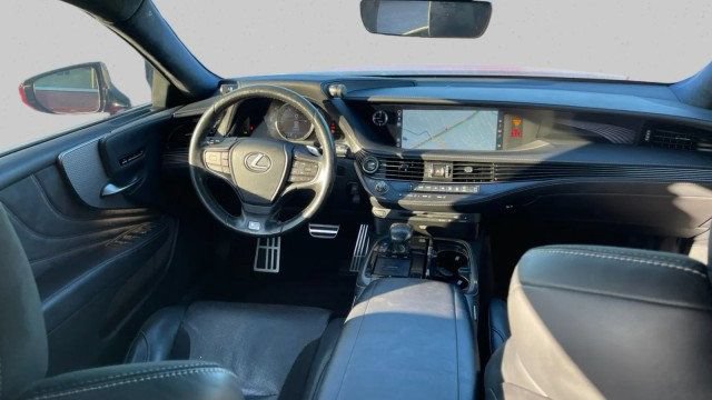 Used 2018 Lexus LS 500 F Sport w/ Accessory Package (Z2) RWD image 10