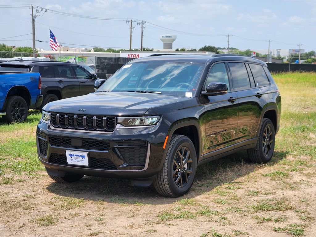 New 2026 Jeep Grand Cherokee L 2WD image 2