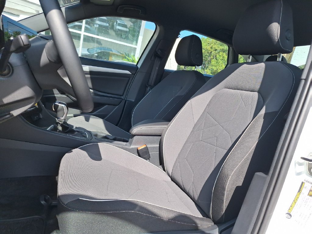 Used 2026 Volkswagen Jetta Sport FWD image 21