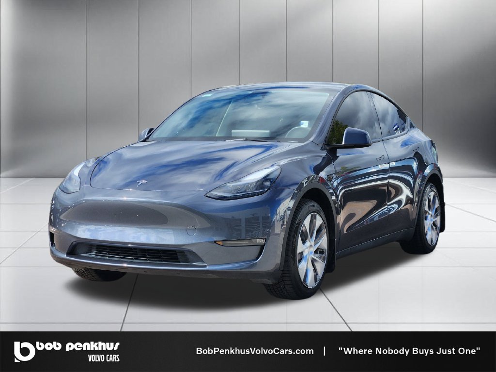 Used 2023 Tesla Model Y Long Range AWD/4WD image 23