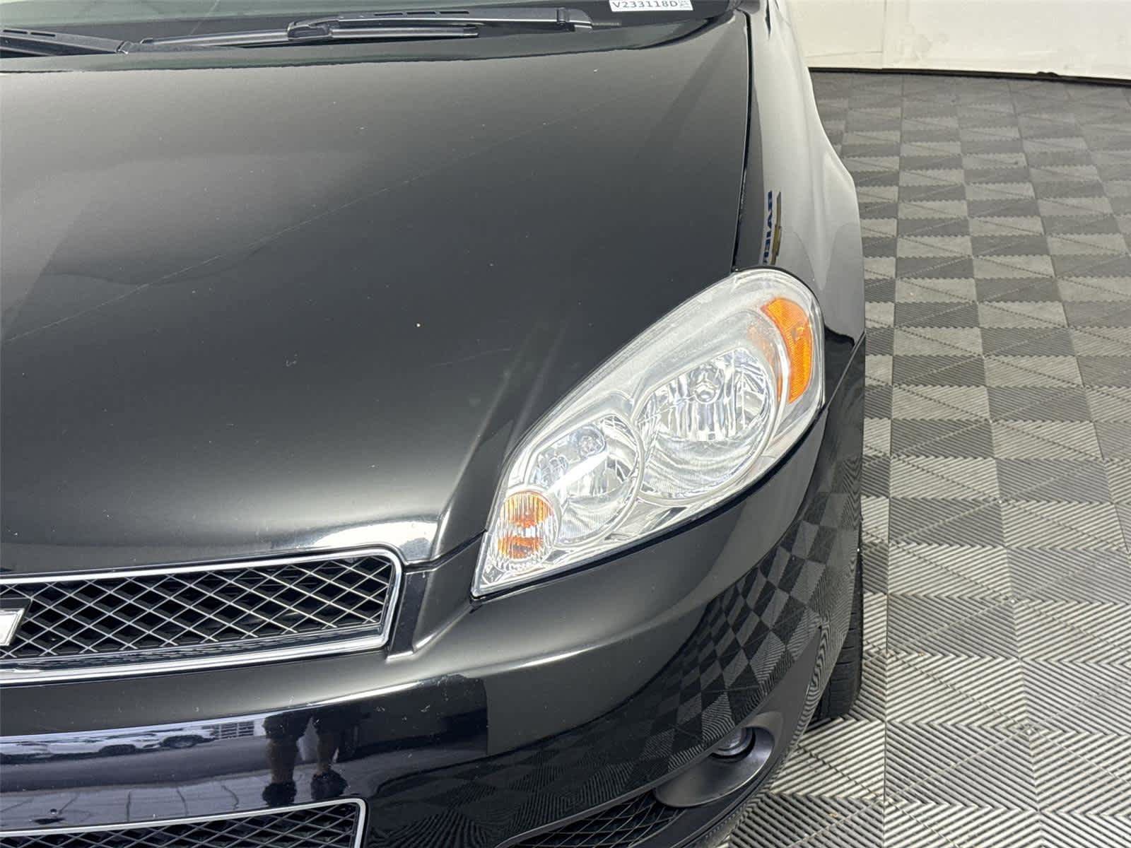 Used 2012 Chevrolet Impala LTZ FWD image 9