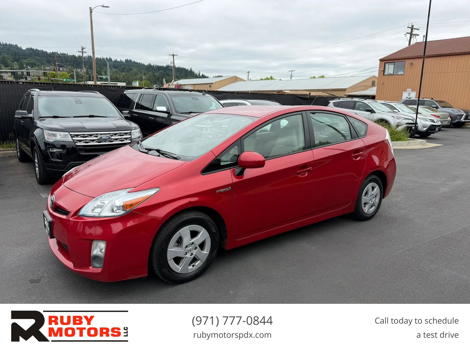 Used 2010 Toyota Prius Three w/ Preferred Accessory Pkg FWD image 1