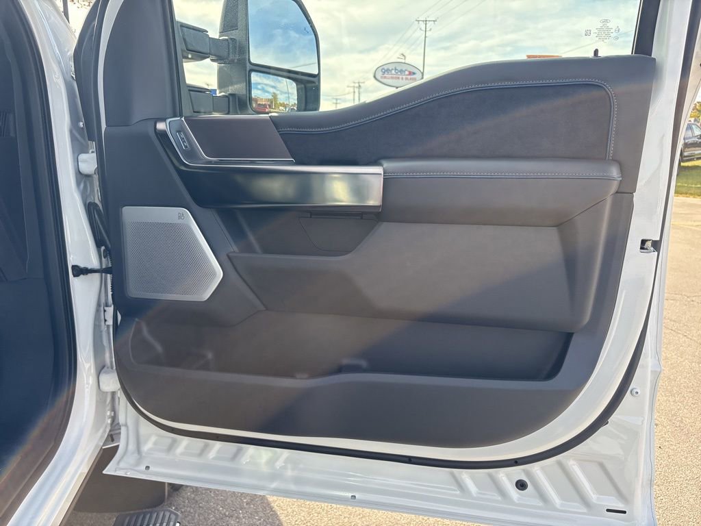New 2026 Ford F350 Platinum image 28