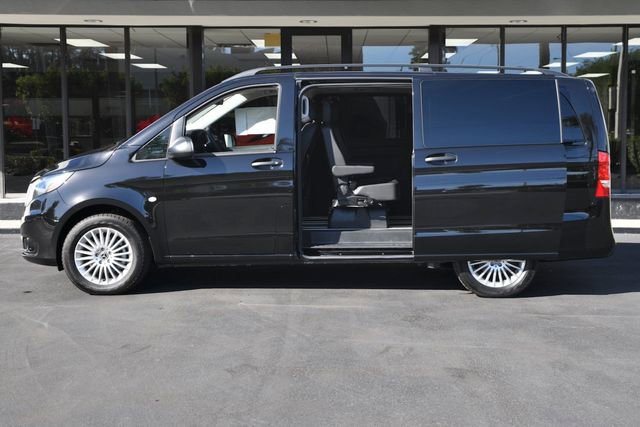 Used 2023 Mercedes-Benz Metris Passenger image 8