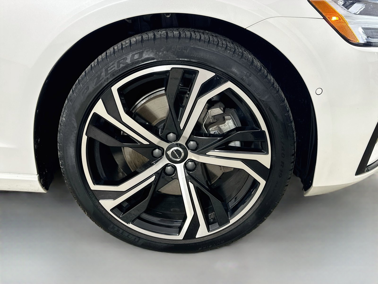 Certified 2024 Volvo S60 B5 Ultimate AWD/4WD image 10