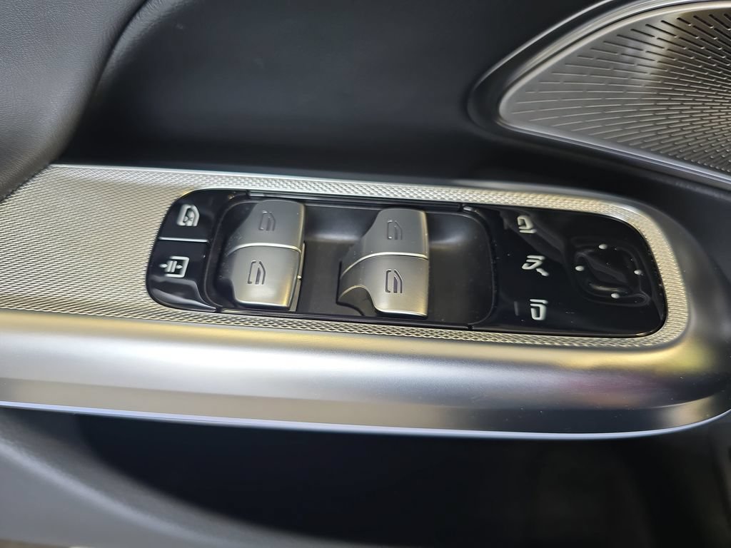 Certified 2025 Mercedes-Benz E 53 AMG e 4MATIC Sedan image 30