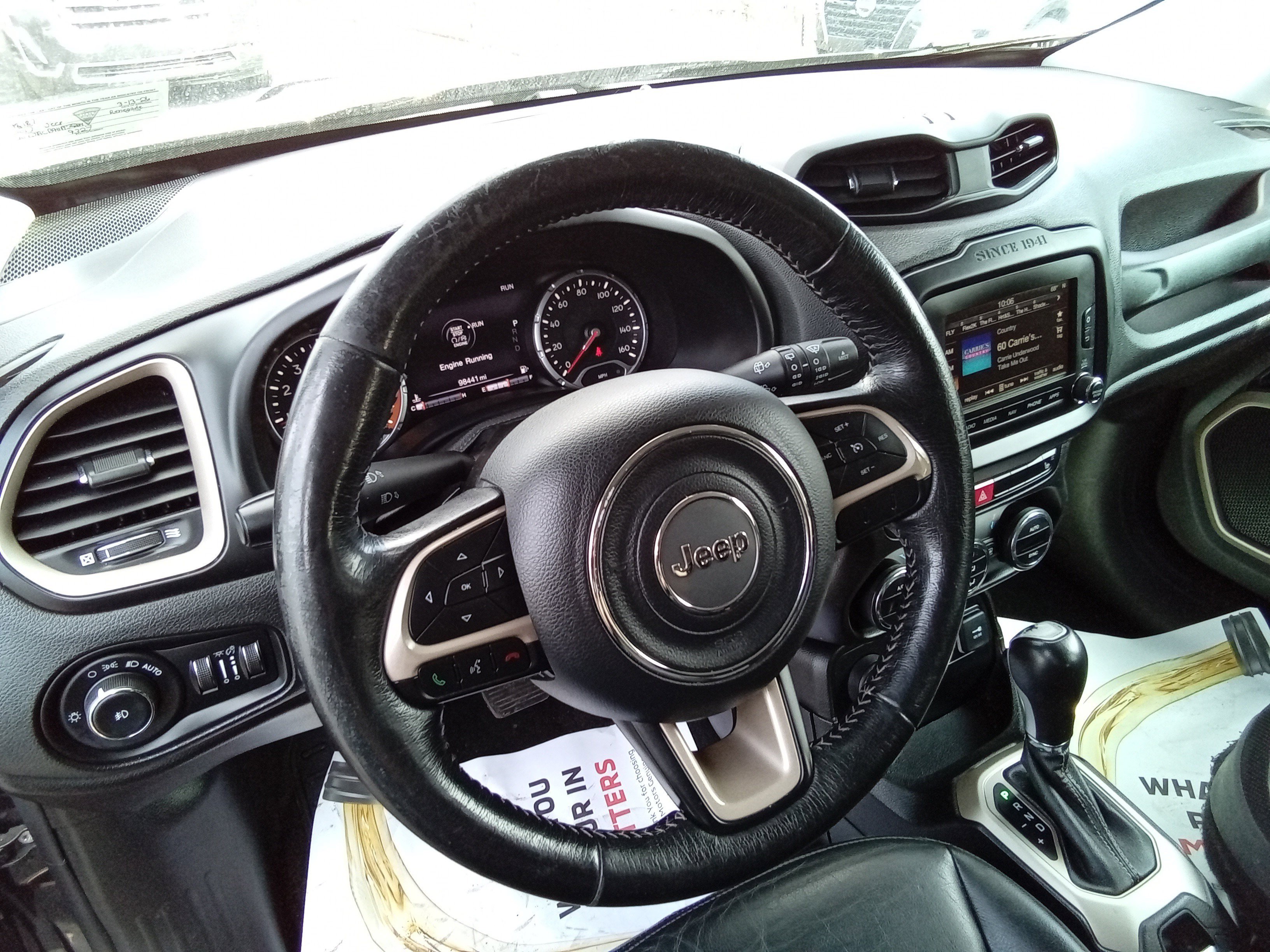 Used 2017 Jeep Renegade Trailhawk AWD/4WD image 16