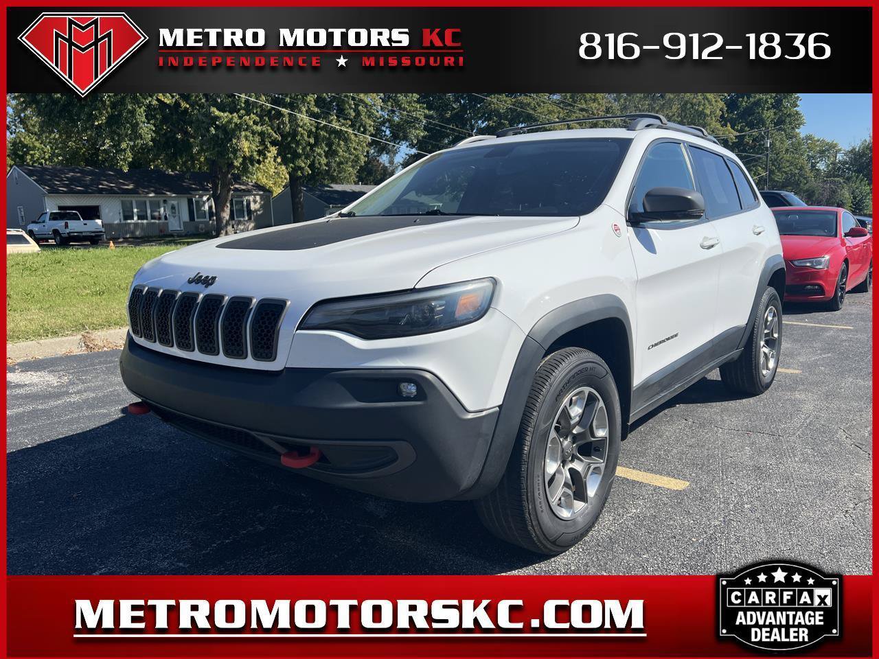 Used 2019 Jeep Cherokee Trailhawk AWD/4WD image 1